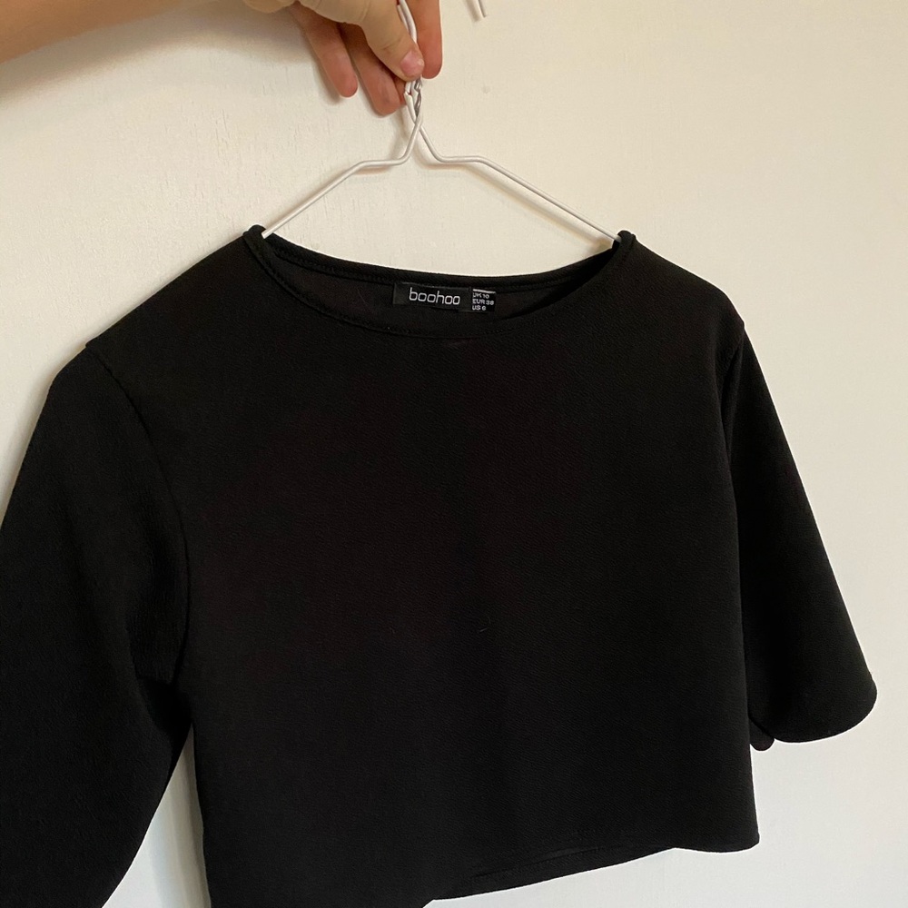 Black crop top